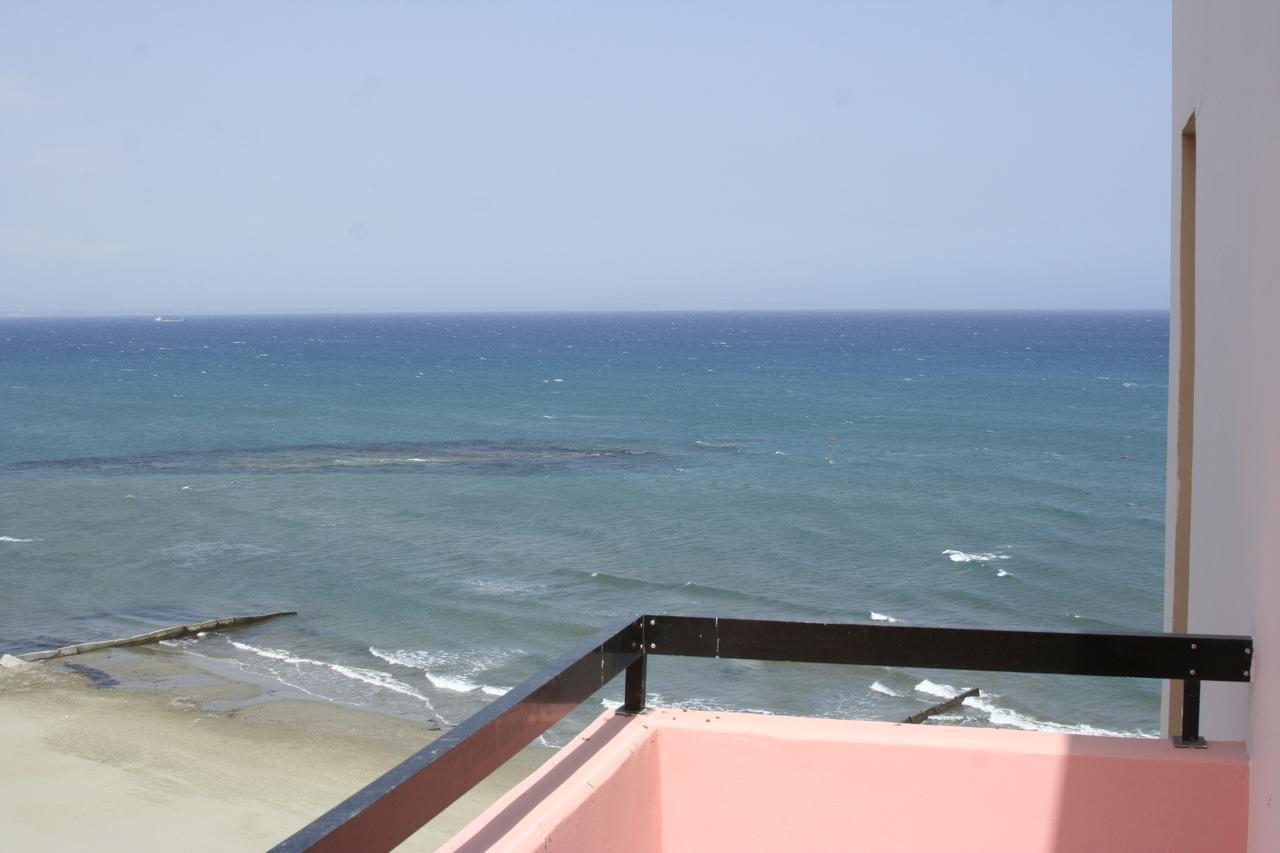 Mackenzie Beach Hotel Larnaca Pokoj fotografie